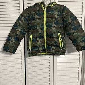 Camouflage Puffer Jacket with Neon Accents size extra small 4/5